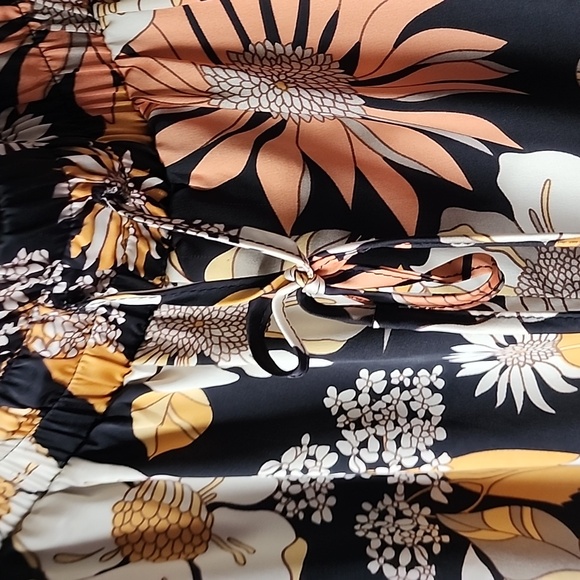 Vintage Retro Front Button Shirt w/ Faux Fur Trim & Shorts Set, Pre-Loved, Sz. L - Picture 12 of 16